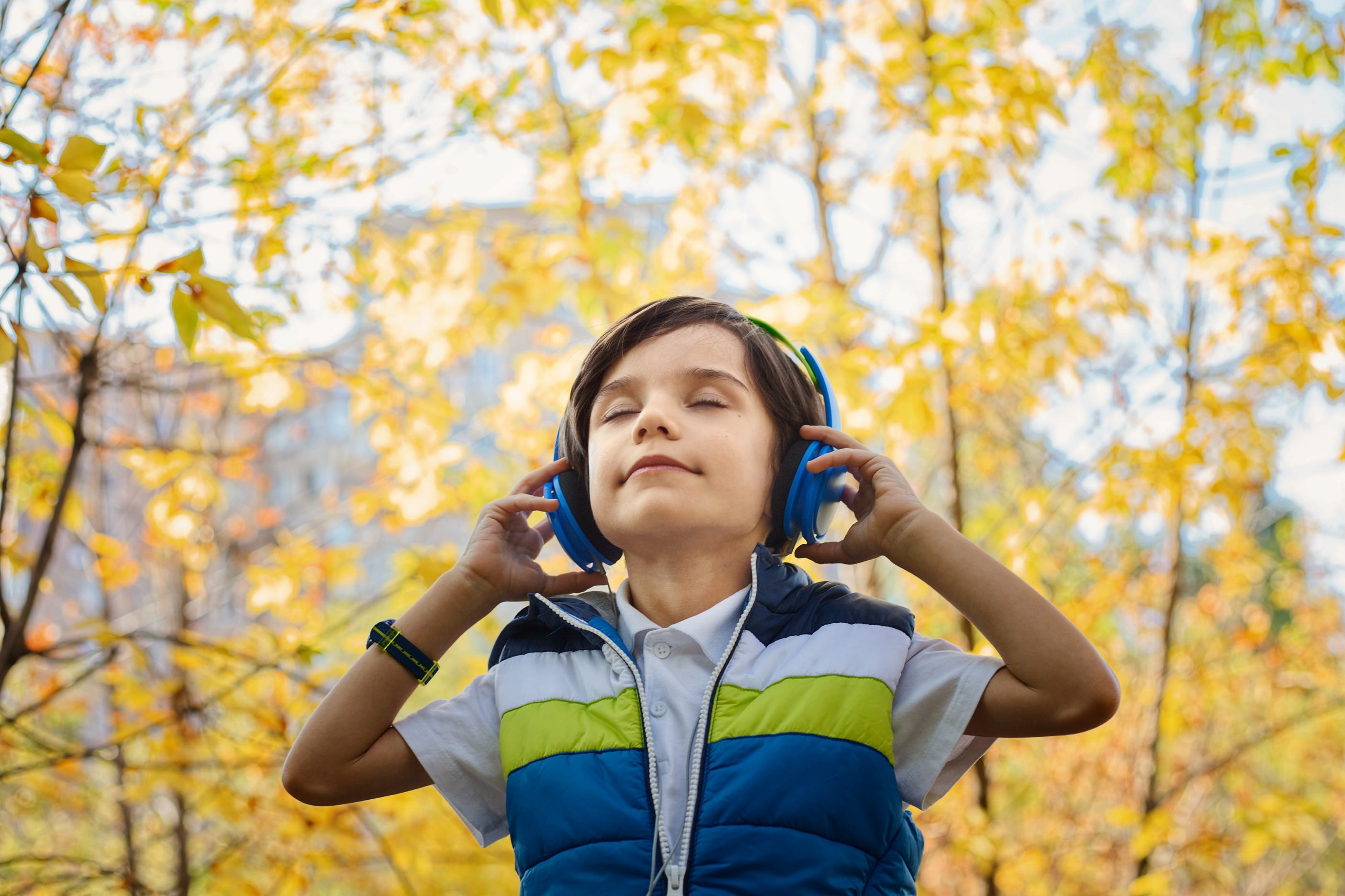 ¿Qué beneficios aporta la música a nuestro cerebro?