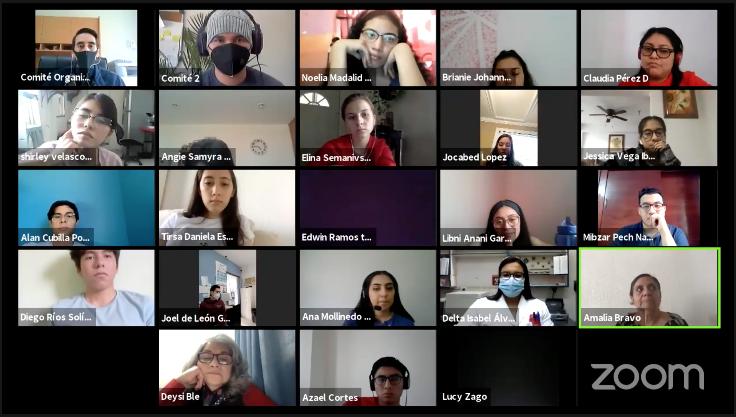 Cerca de cien estudiantes y profesionales del área de la salud asistieron al simposio.