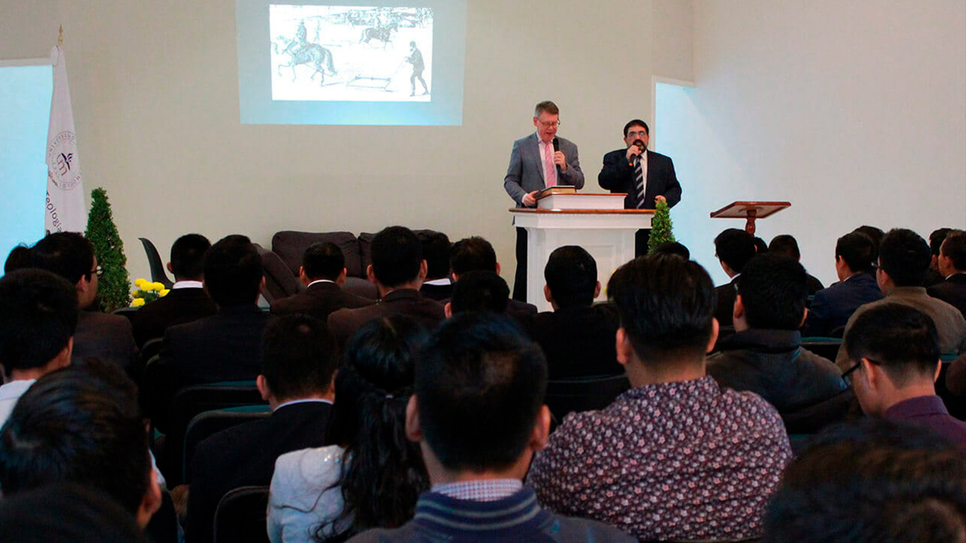 Estudian hitos del adventismo en 1er Congreso de Estudiantes de Teología de México
