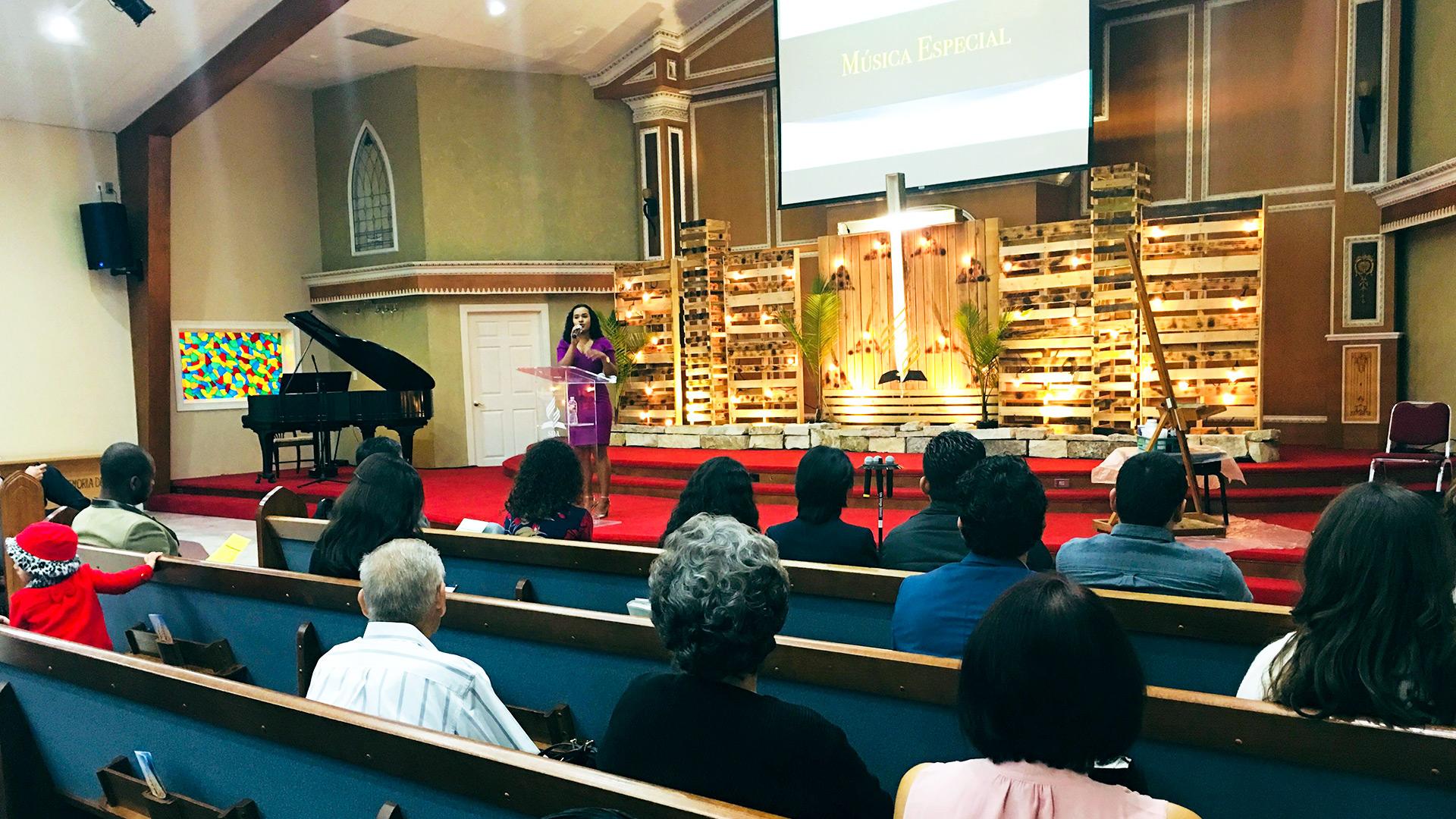 Realiza Artcom programa en iglesia hispana de Houston