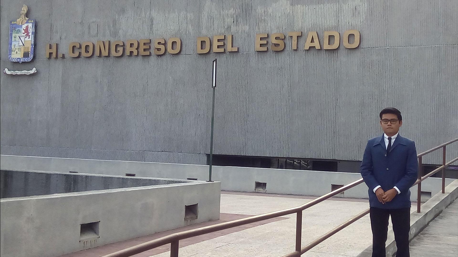Representan y testifican por primera vez en Parlamento de la Juventud del Estado de Nuevo León