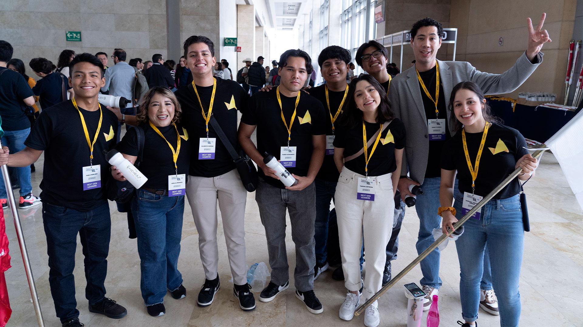 El equipo interdisciplinario de Enactus UM está compuesto por estudiantes de Administración y Negocios Internacionales; Contaduría Pública; Cirujano Dentista; Ingeniería Industrial y de Sistemas y Diseño de Comunicación Visual. Fotografía por: Sebastian Sepulveda.