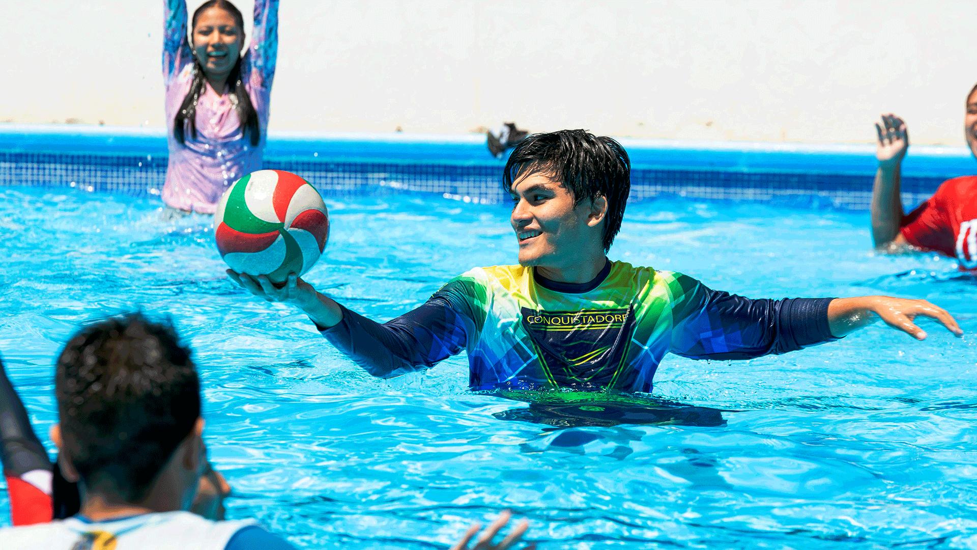 Como parte de la inducción, los alumnos visitaron el Parque Recreativo “Ojo de Agua”. Fotografía por: Universidad de Montemorelos / Jhoan Ruedas.