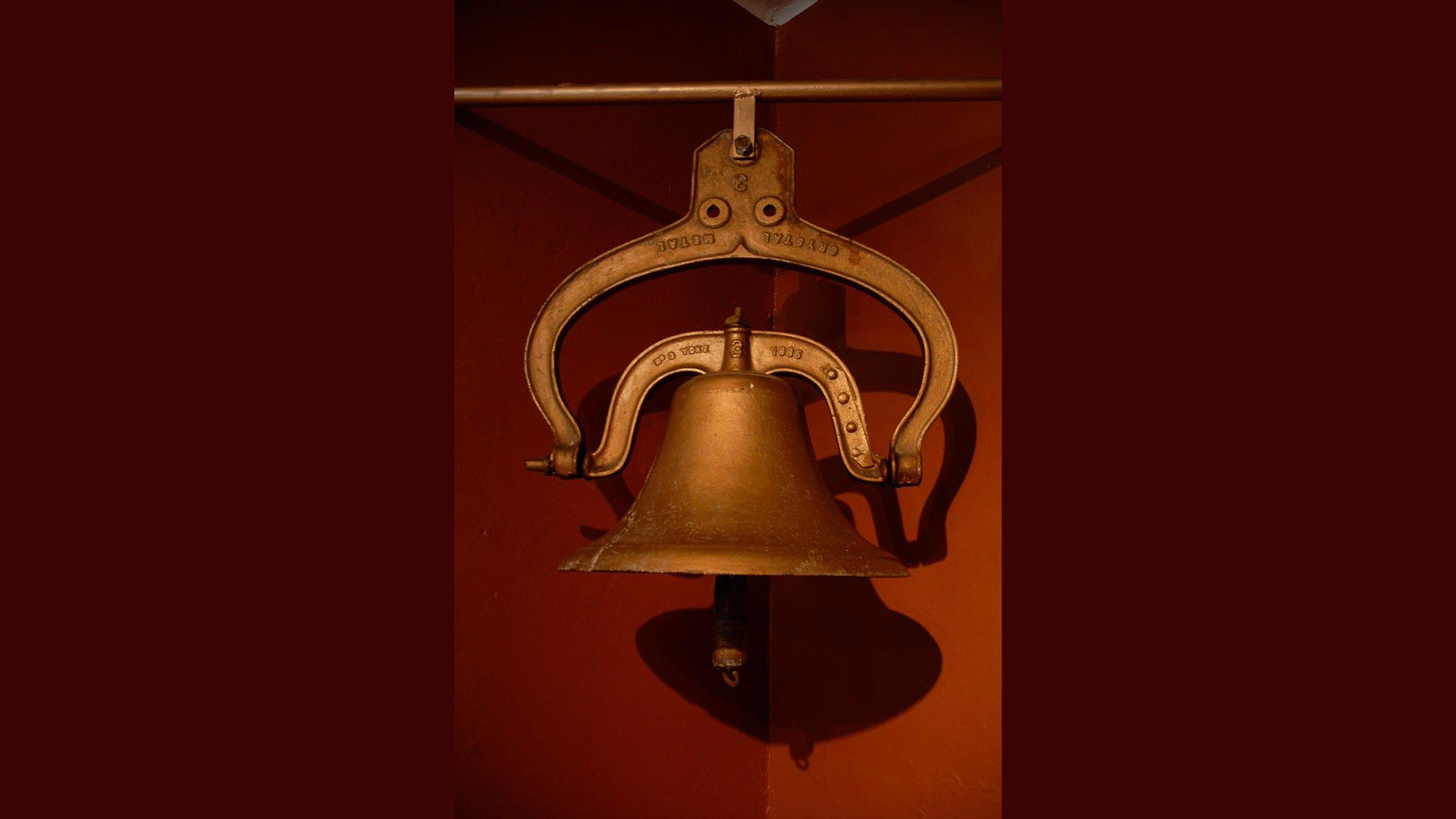 La campana permanece en el Museo Universitario. Fotografías por: Universidad de Montemorelos.