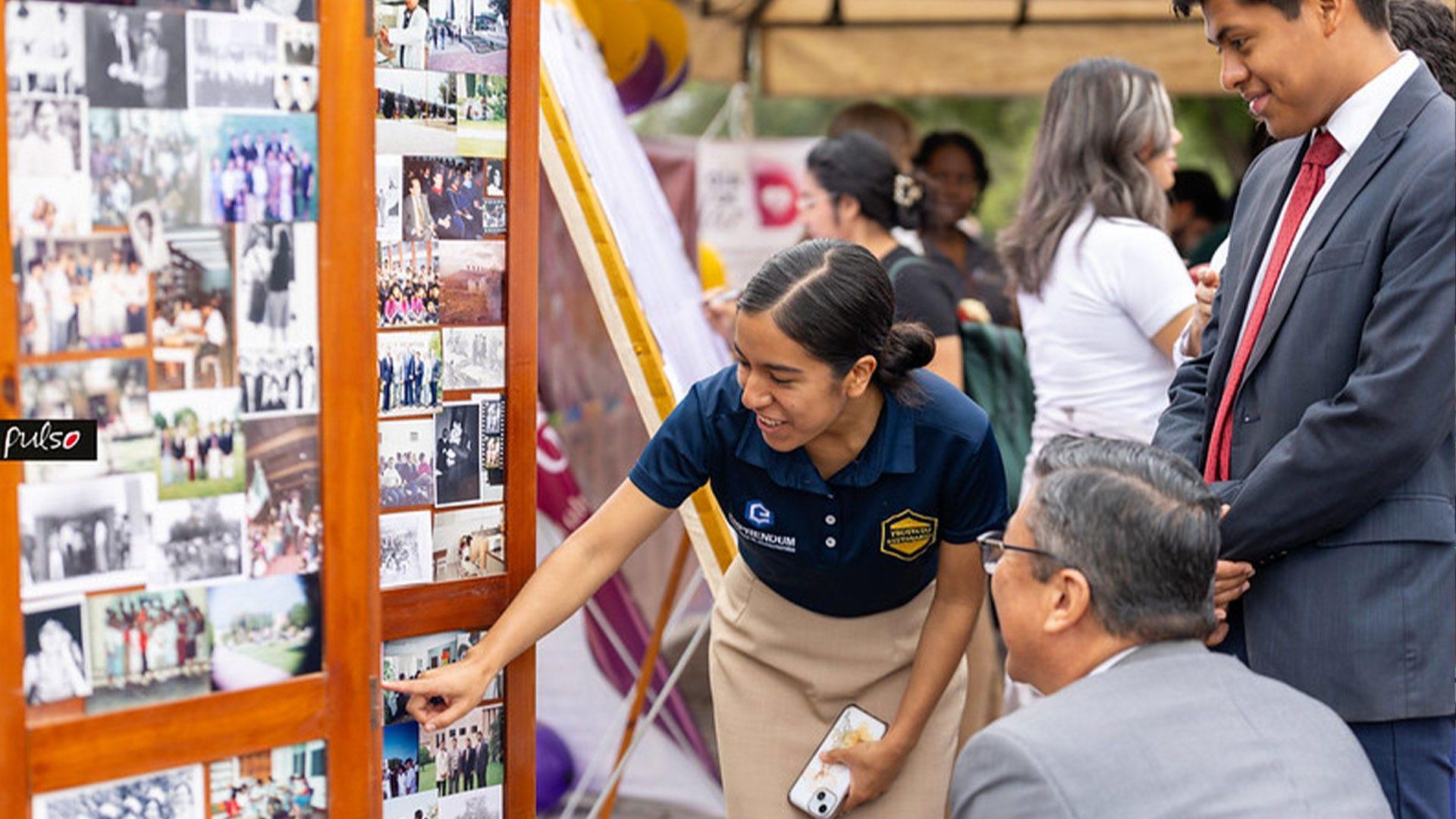 Una parte de la historia de la UM fue compartida en un muro de fotografías como parte de la celebración en el evento cívico del 5 de Mayo. Fotografías por: Universidad de Montemorelos / Dania Gutiérrez.