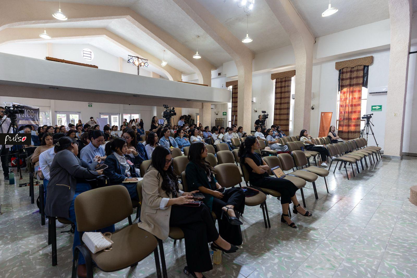 Fueron más de 200 participantes entre estudiantes, profesionales y académicos nacionales y del extranjero. Fotografía por: Universidad de Montemorelos.&nbsp;