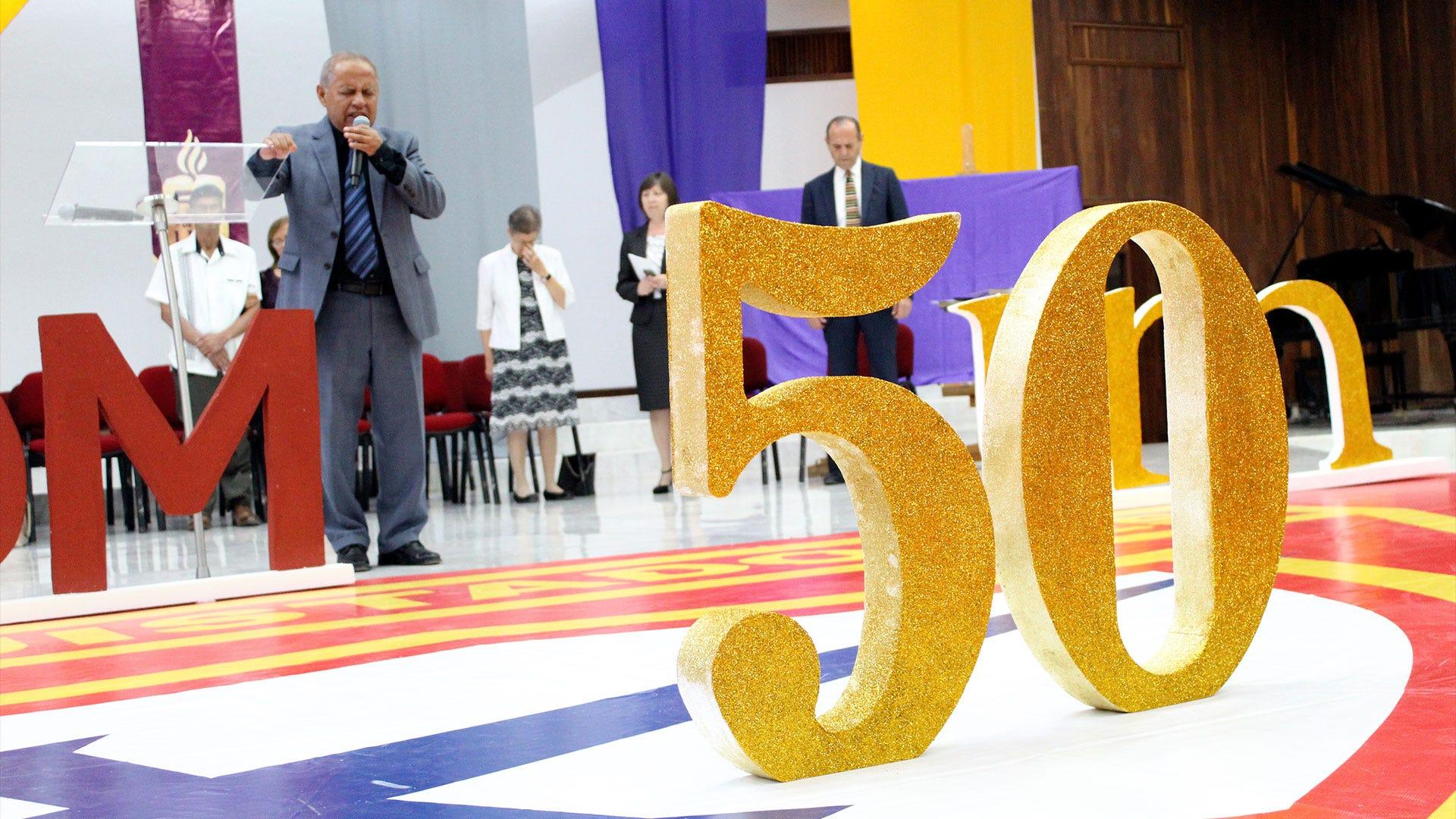 La Institución celebró 50 años de haber sido nombrada como Universidad de Montemorelos. Fotografía por: Comunicación Institucional.