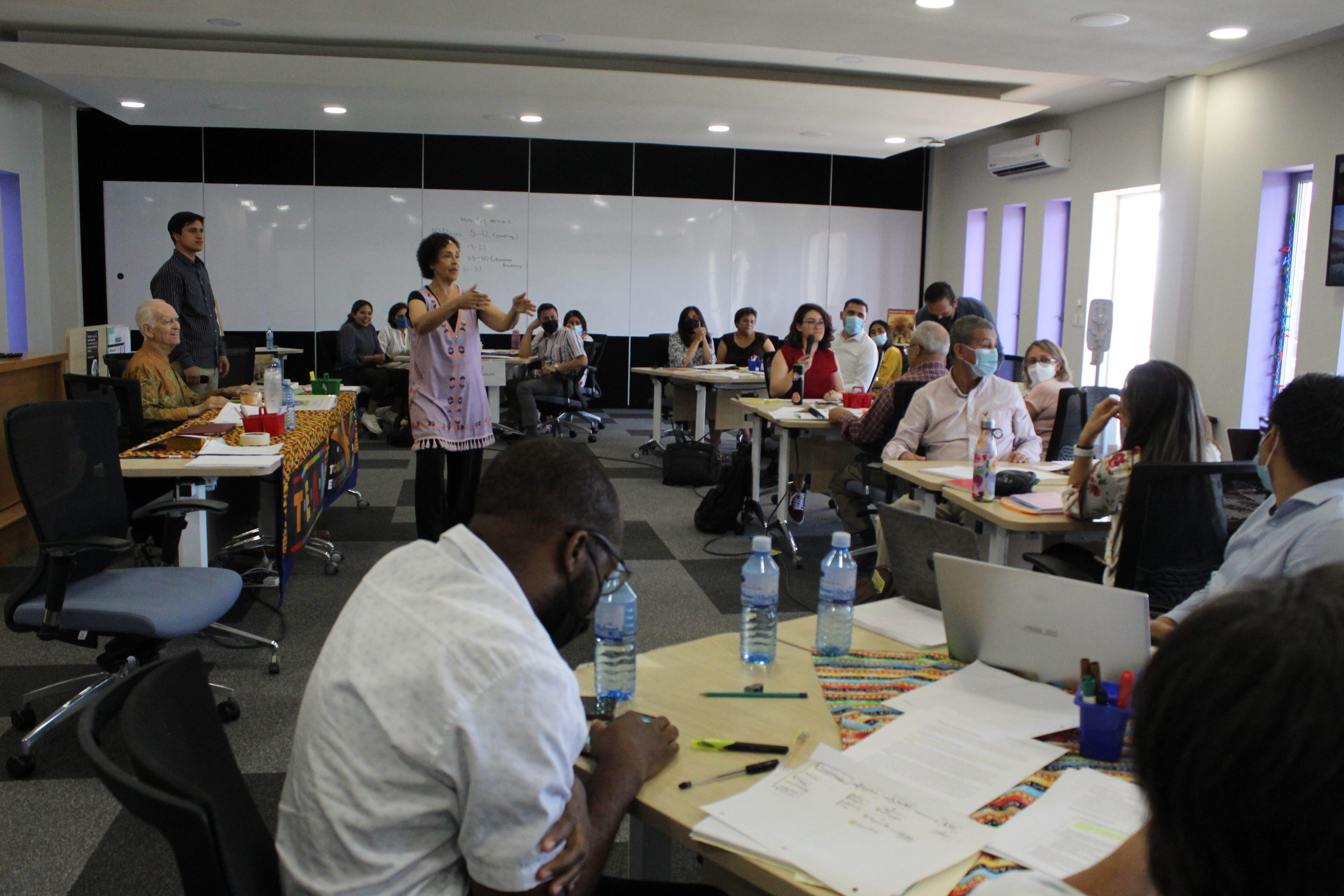 Fueron 25 docentes los asistentes al taller. Fotografía por: Comunicación Institucional.