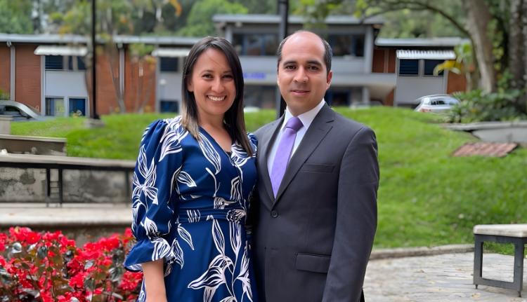 Los esposos Lesly Hernández y Milton Jara Ramírez. Fotografía por: UNAC.