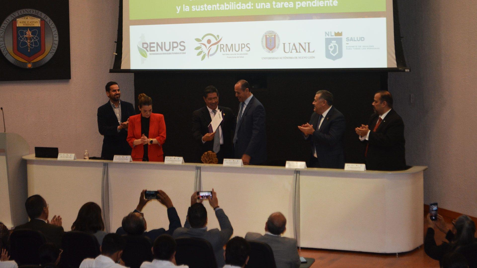 UM entrega presidencia de la RMUPS