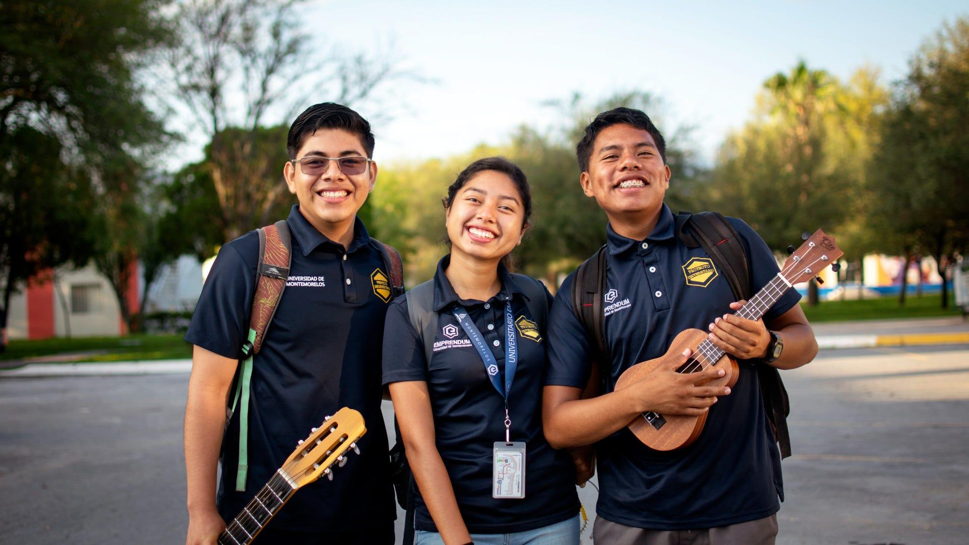 El colportaje fue el primer paso en su camino hacia la autoexploración y el compromiso espiritual. Fotografía por: EmprendUM.