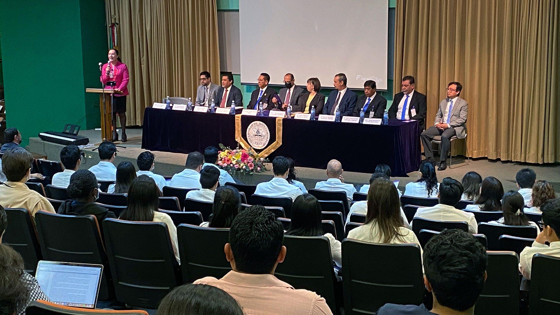 Programa de bienvenida a los representantes del COMAEM. Fotografía por: Comunicación Institucional.