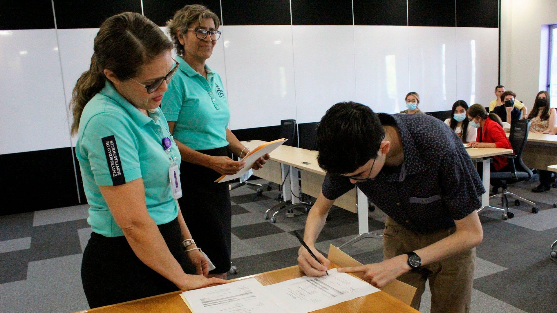Comprometidos con el desarrollo académico de Nuevo León
