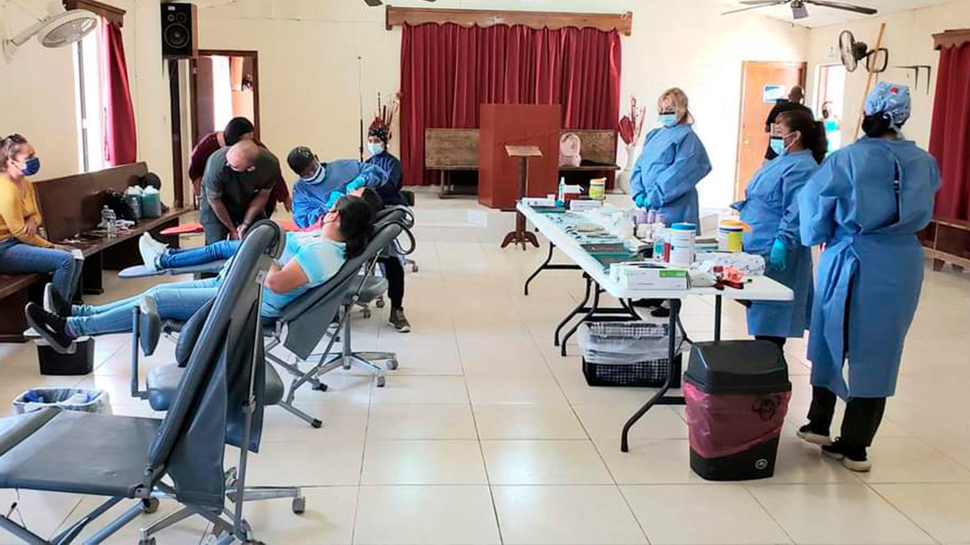 Brindan atención médica gratuita en Loreto