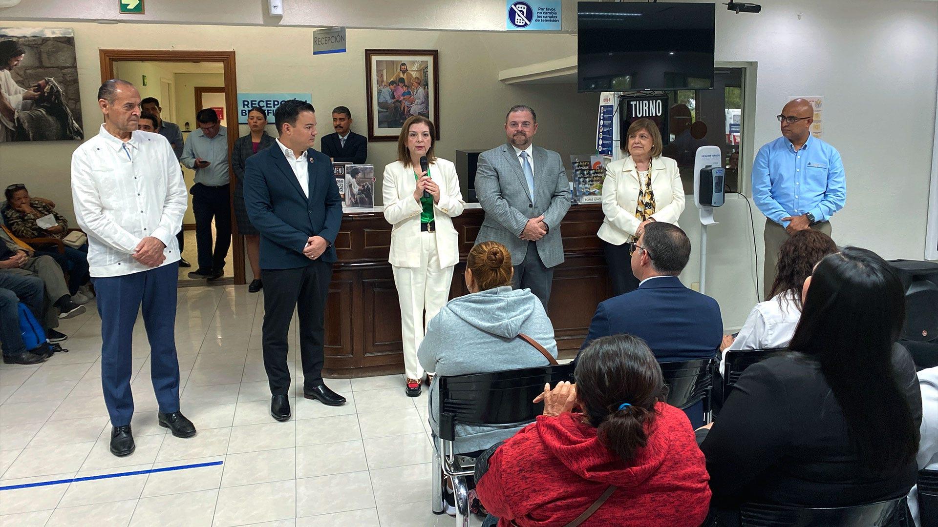 Foto tomada durante la inauguración de la brigada de cirugía. Fotografía por: HLC.