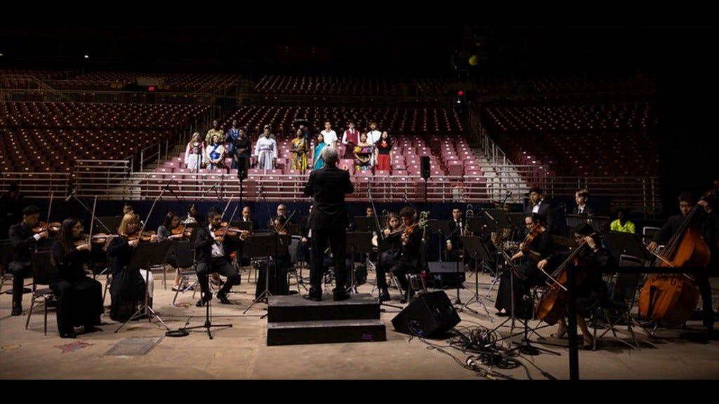 En junio, miembros del coro y orquesta de la Escuela de Música representaron a la Institución en el Congreso de la Asociación General de la Iglesia Adventista, con la asignación de acompañar musicalmente los programas del sábado.