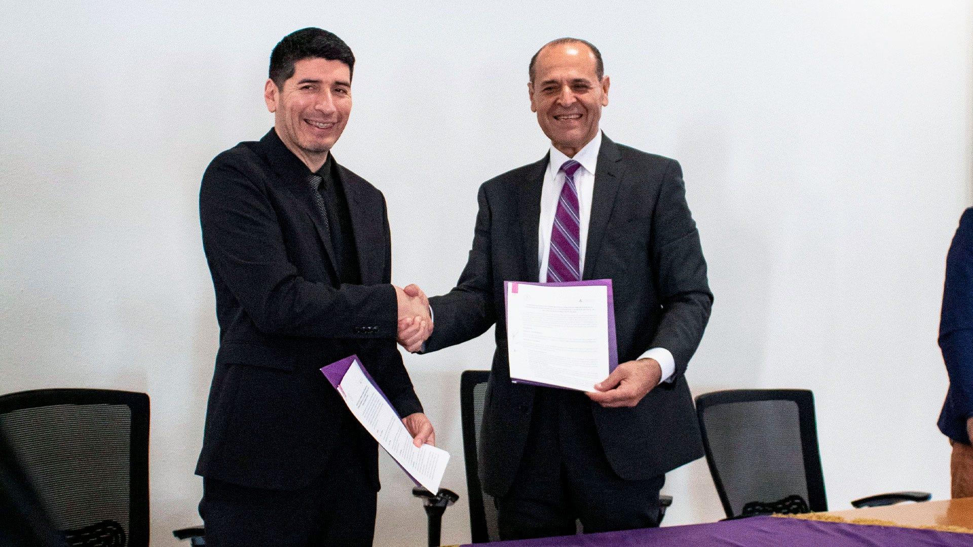 Expansión internacional en comunicación: Convenio UM-UAP