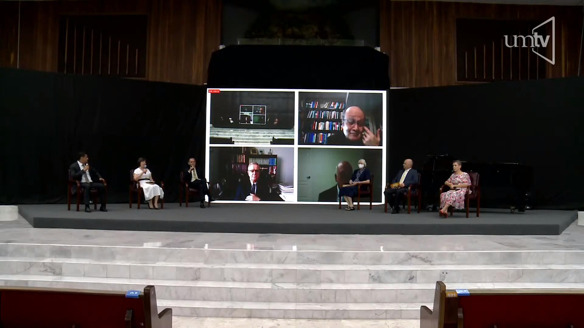 Portada de Adoración: tema de la VII Conferencia Bíblica