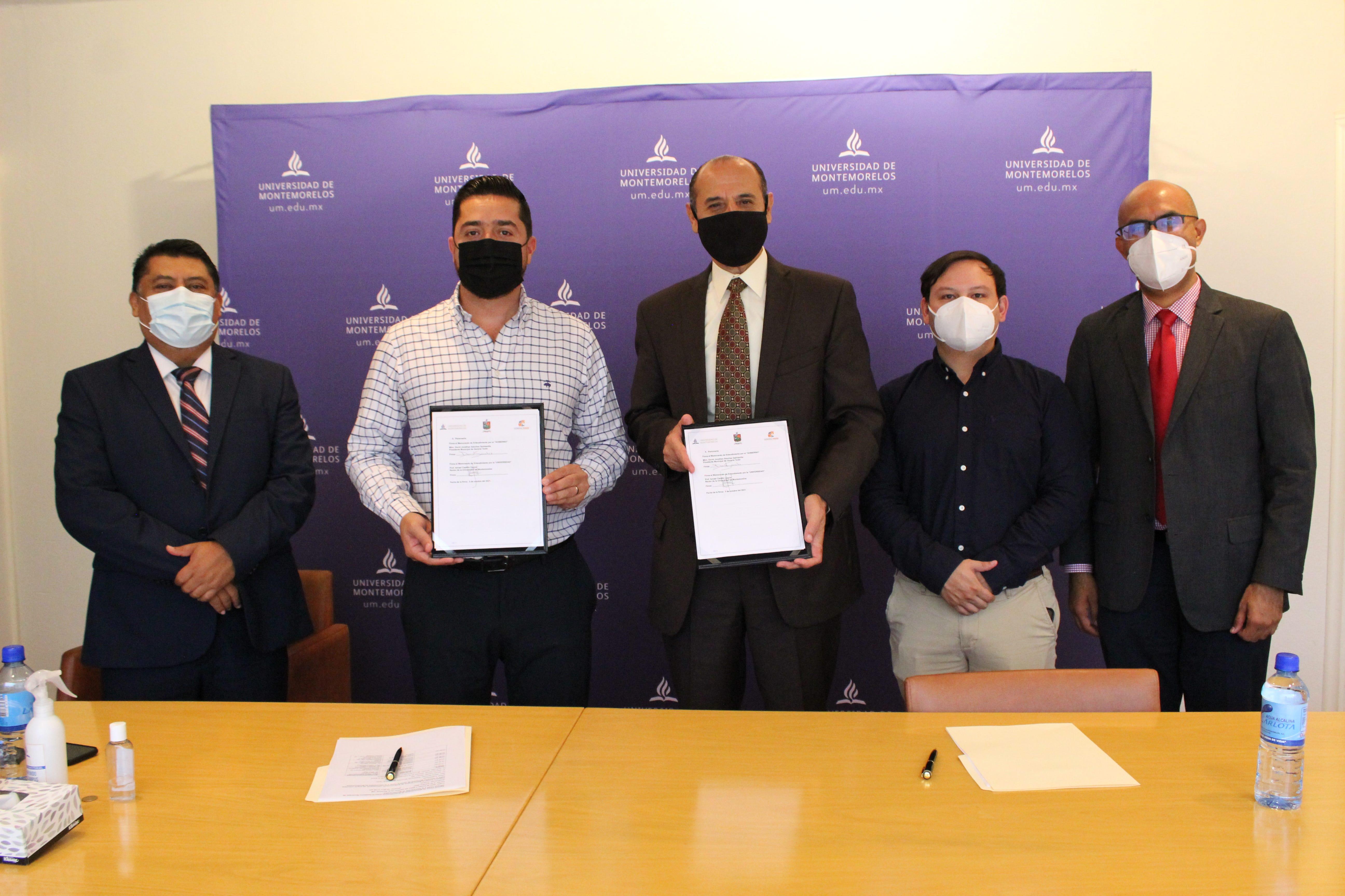 De izquierda a derecha, Dr. Nahum García, Mtro. Jonathan Sánchez, Dr. Ismael Castillo, Dr. Daniel Álvarez y Dr. Roel Cea.