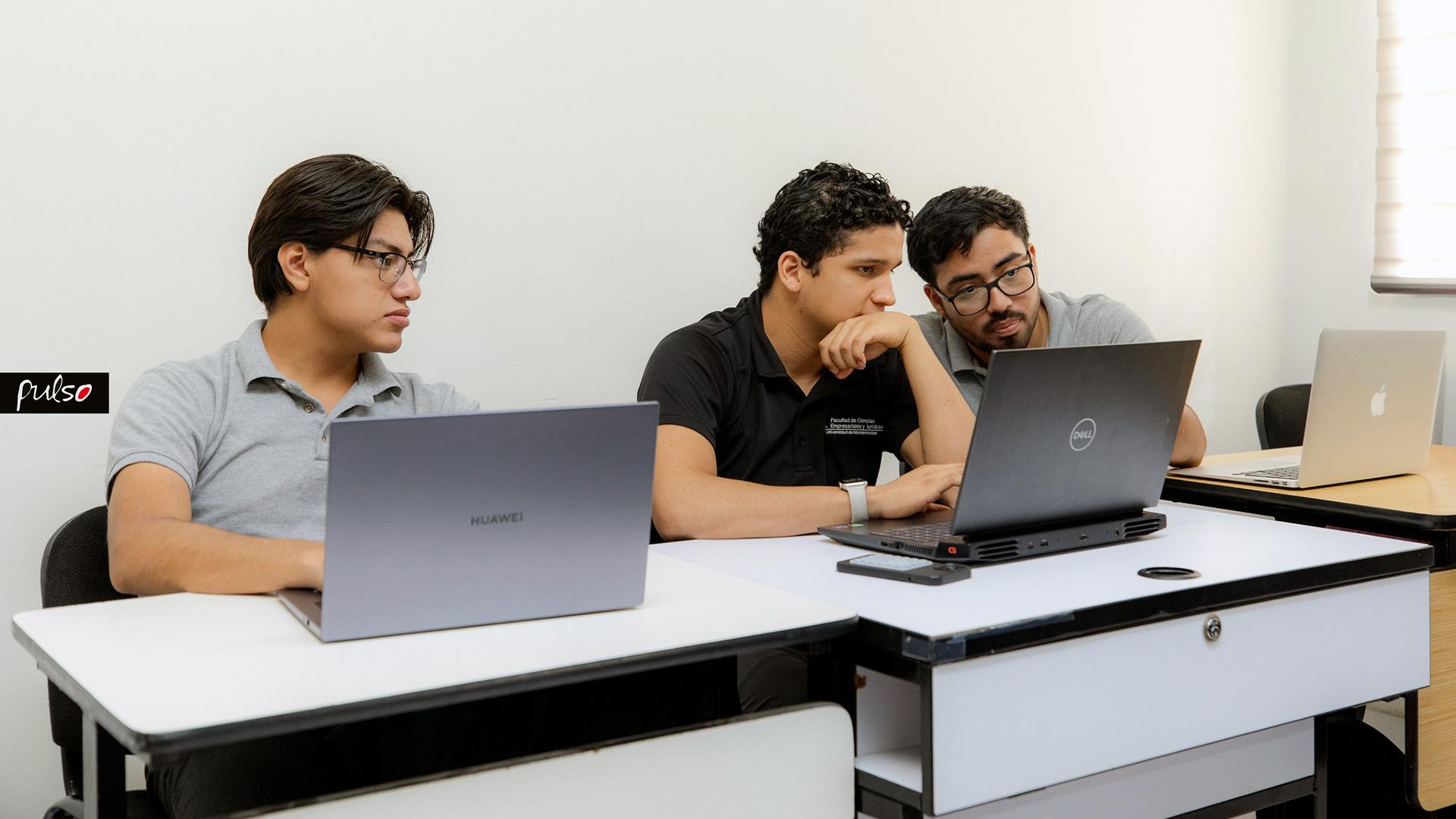 Portada de UM vuelve al podio en competencia internacional de negocios