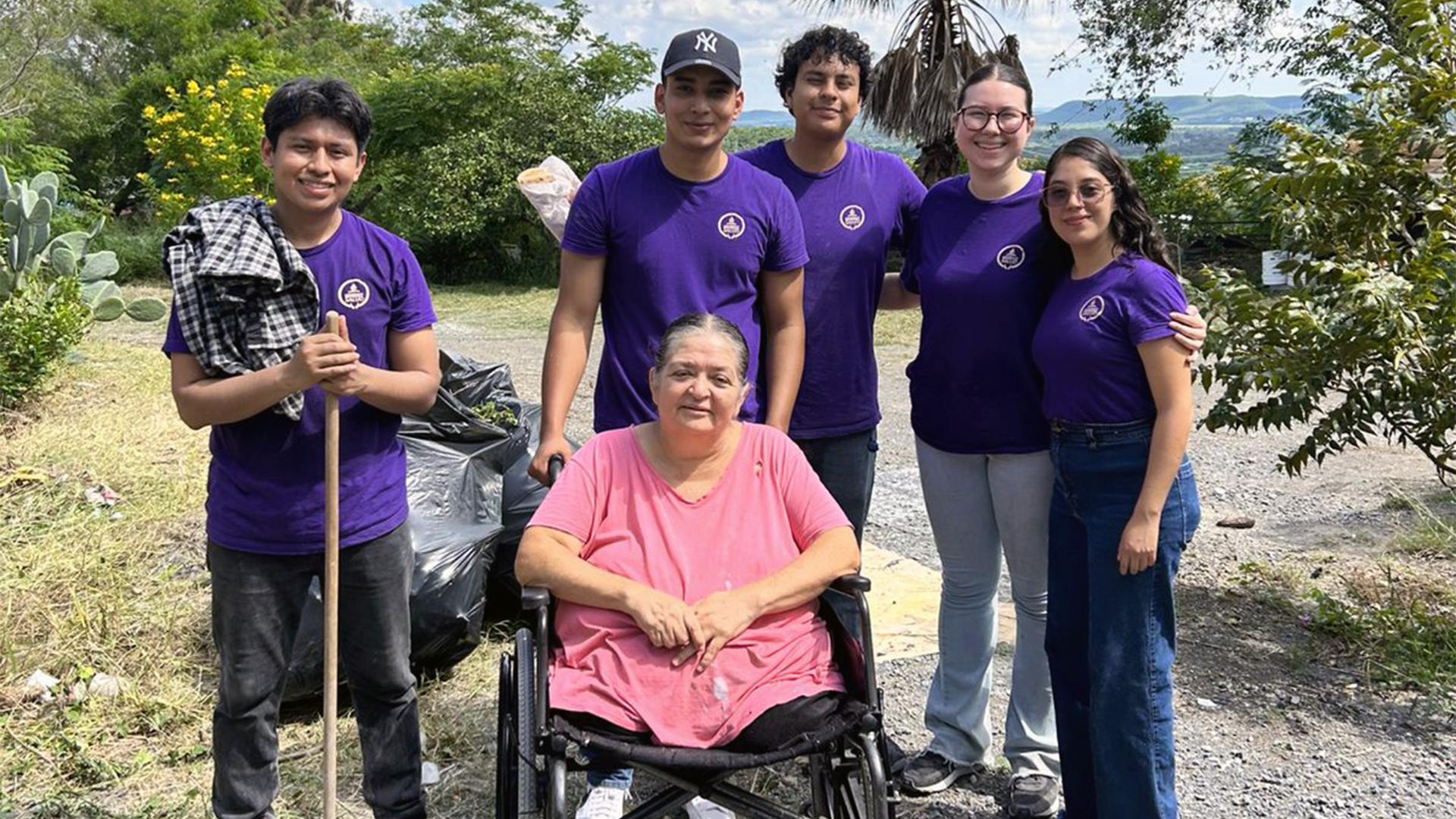 Ana María empieza a reconstruir su vida tras años de enfermedad y soledad