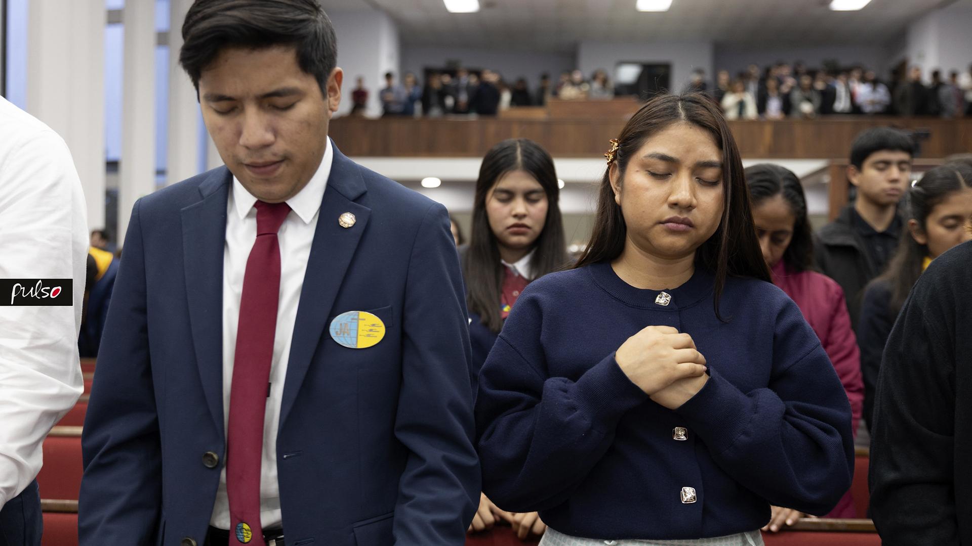 Quién puede estar en la presencia de Dios según la Biblia