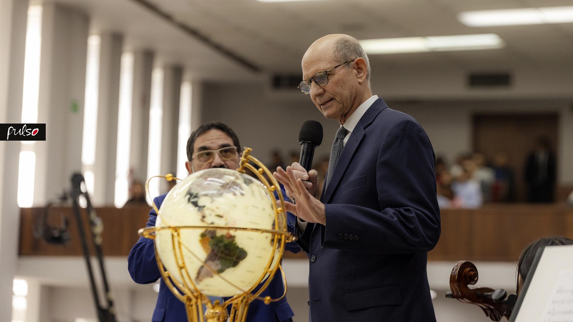 Ptr. Ted Wilson, expresidente de la Iglesia Adventista del Séptimo Día a nivel mundial.&nbsp; Fotografía por: Universidad de Montemorelos / Christopher Castellanos.