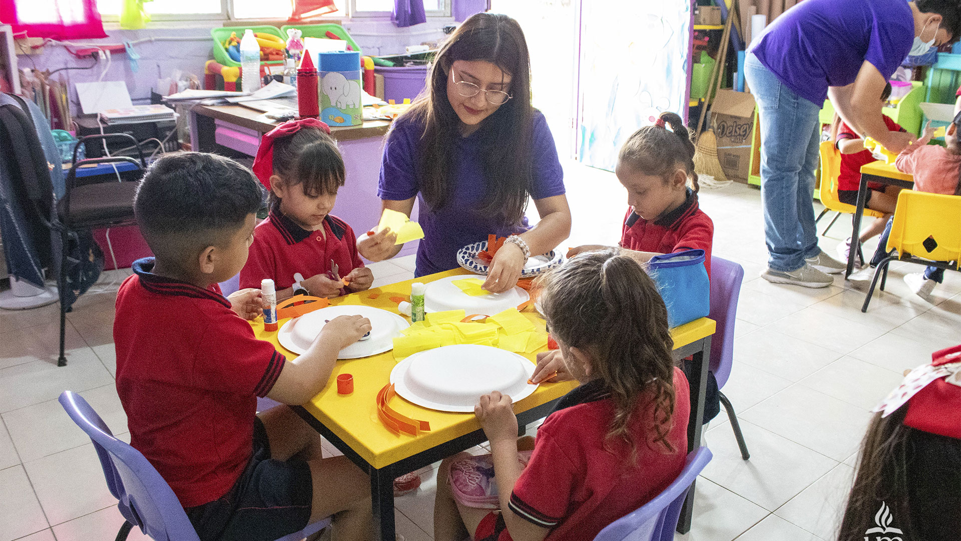 A través de dinámicas y cuentos, los pequeños conocen a los “ocho súper amigos de la salud”, promoviendo prácticas que también replican en casa. Fotografía por: Universidad de Montemorelos / Lisandra Vicente.