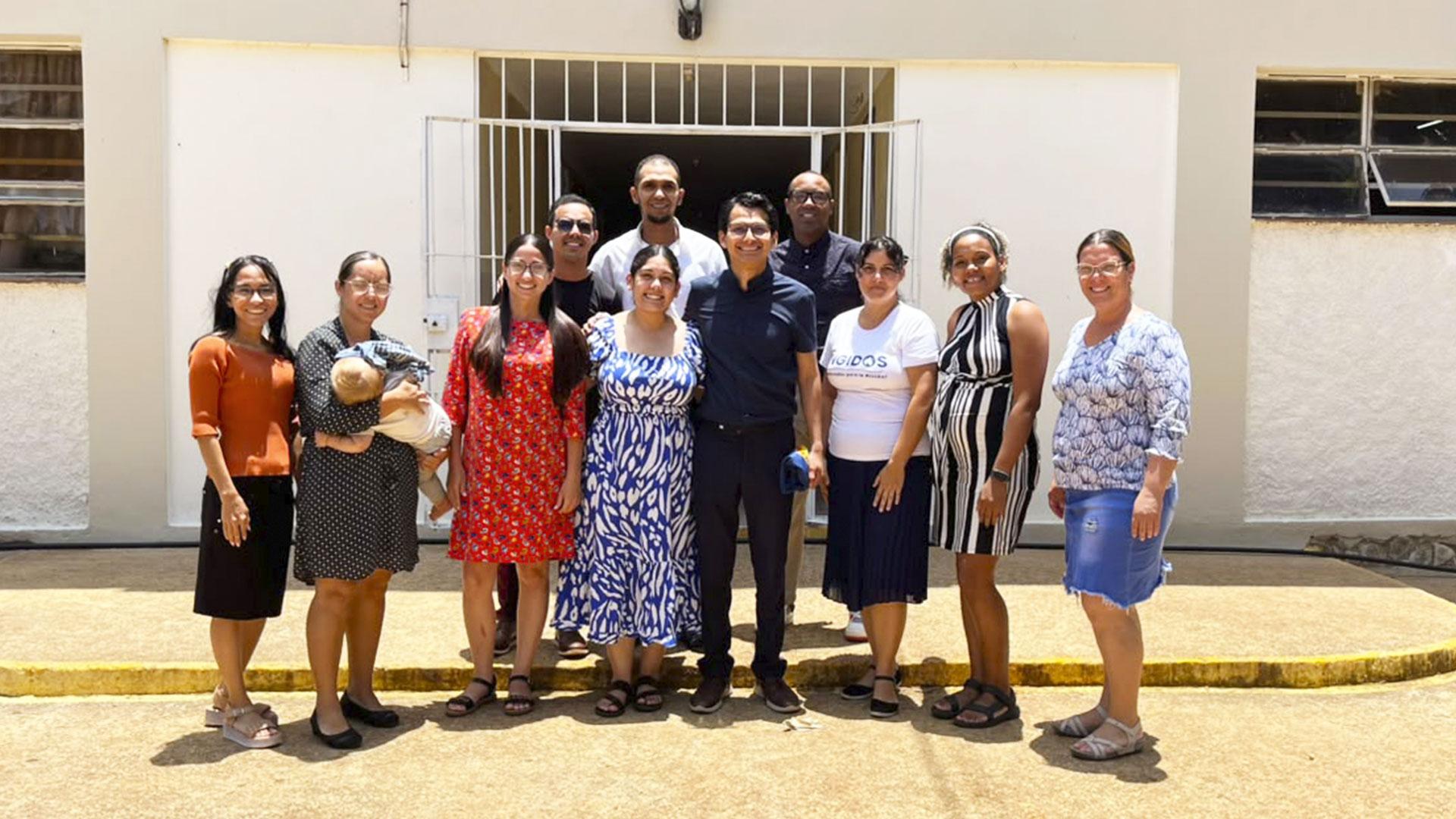 Durante las jornadas académicas, docentes y estudiantes abordan herramientas para la atención de crisis circunstanciales, violencia intrafamiliar y otras situaciones que afectan a las familias.&nbsp;Fotografía cortesía por Lucio Olmedo.