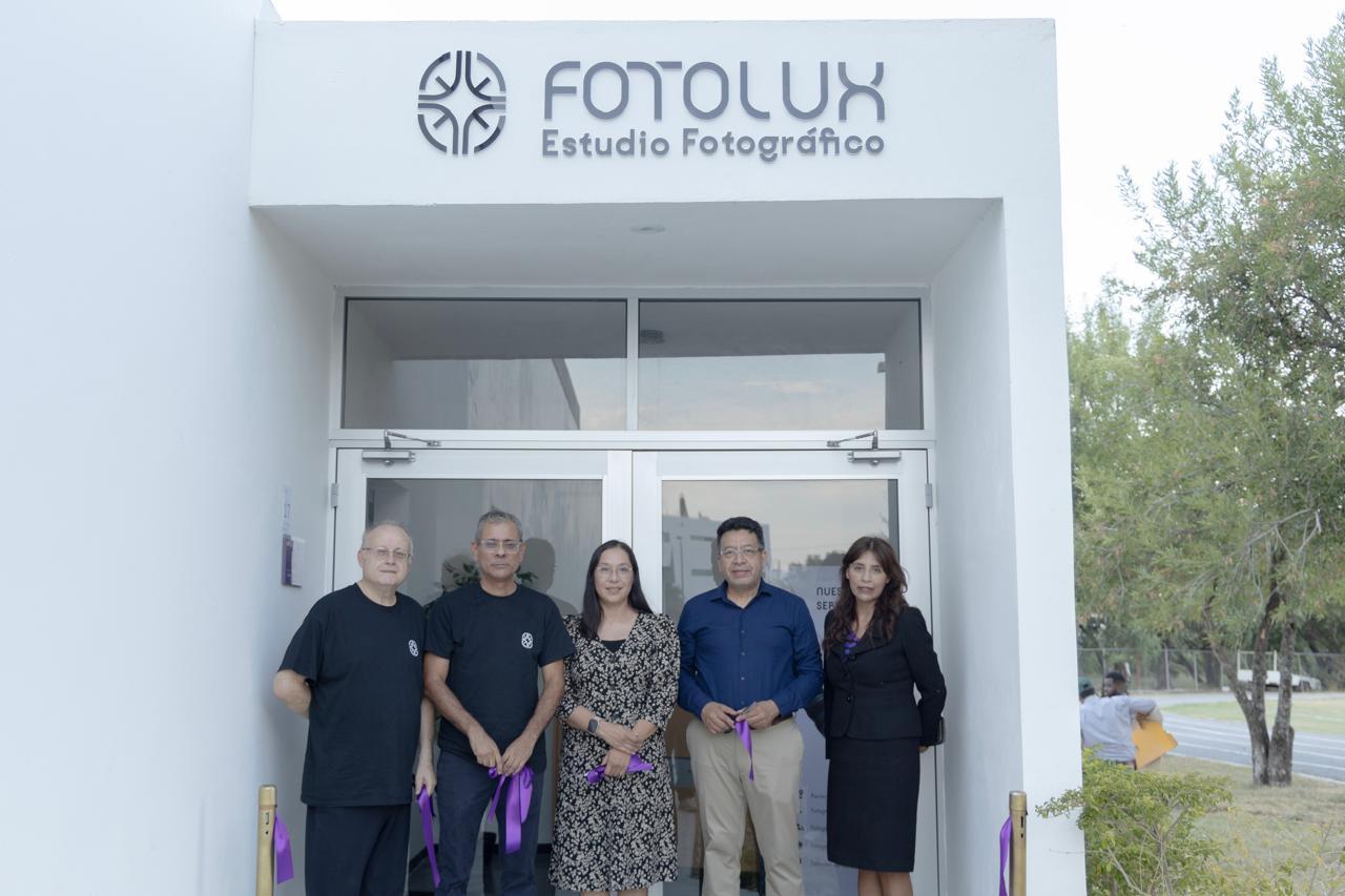 Universidad de Montemorelos inaugura FotoLux, nuevo estudio profesional de fotografía
