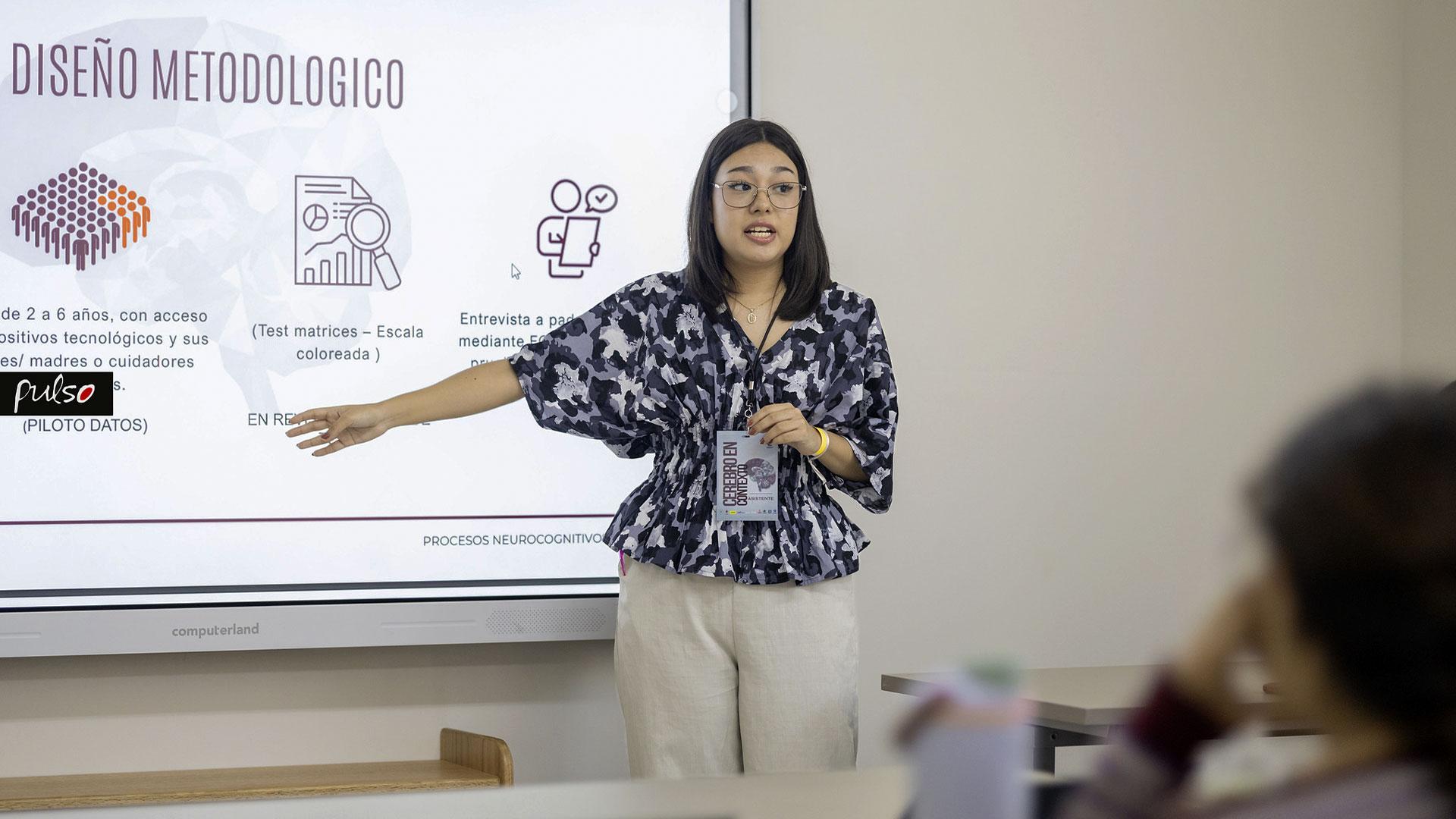 Alrededor de 40 investigaciones estudiantiles fueron presentadas durante el encuentro, propiciando el intercambio académico entre jóvenes de diferentes universidades de la región. Fotografía por: Universidad de Montemorelos / Dania Gutiérrez.